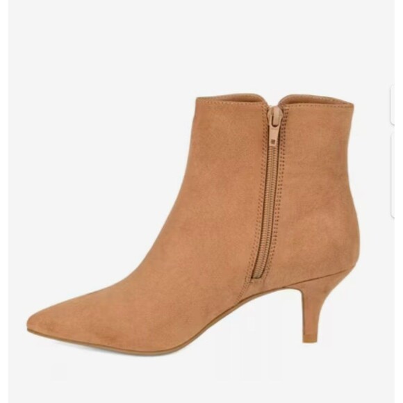NEW Journee Collection Isobel Women's Size 8.5 Tan Faux Suede Ankle Boots - Picture 3 of 9
